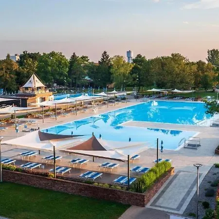 Luxusny Sparkler 2 * Дунайська Стреда